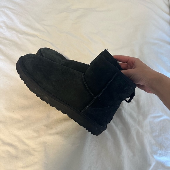 Ugg Minis - Picture 5 of 5